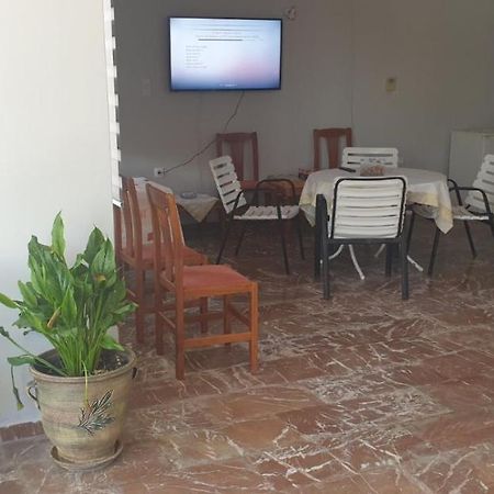 Pansion Marousa Méthana المظهر الخارجي الصورة